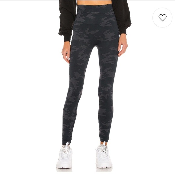 SPANX - Picture 1 of 11